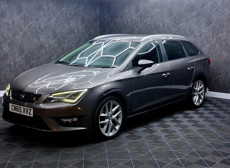Begagnad Seat Leon FR 2015 Grå Kombi