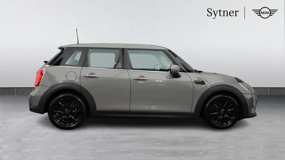 Used Mini Cooper Classic 136 HP (100 kW) 2021 Grey Hatchback