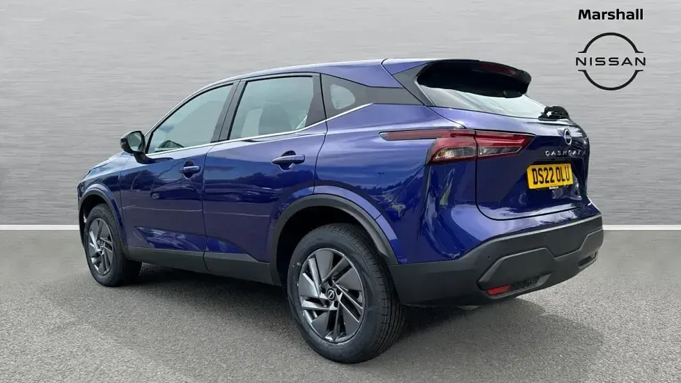 Used Nissan Qashqai Acenta Premium 158 HP (116 kW) 2022 Blue SUV
