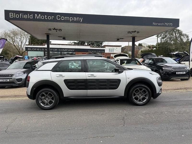 Used Citroën C4 Cactus Feel 82 HP (60 kW) 2016 Silver Hatchback
