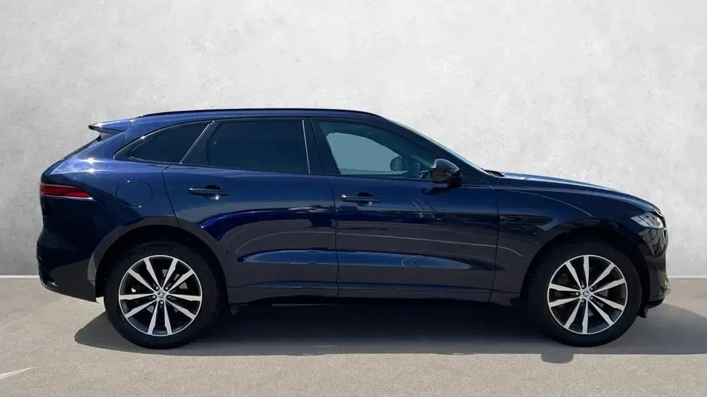 Used Jaguar F-Pace R-Dynamic 300 HP (220 kW) 2023 Blue SUV