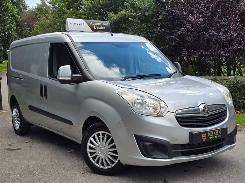 Silver Used 2016 Vauxhall Combo Sportive MPV | £3,989 (Fair price) - Image 1/4