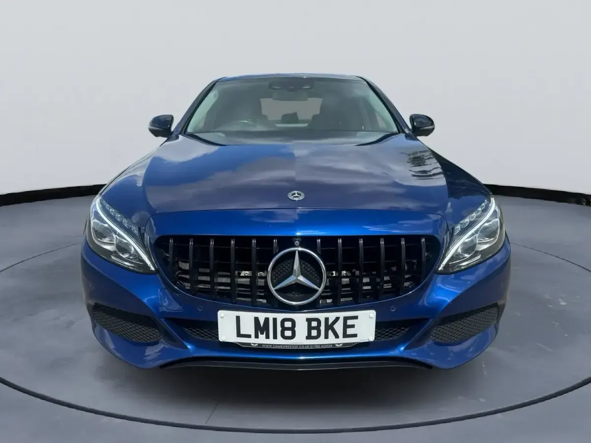 Begagnad Mercedes C350e Premium Plus 2018 Blå Sedan