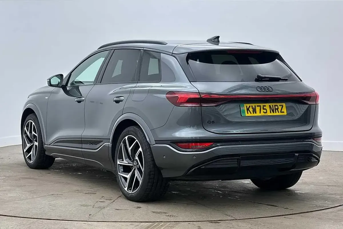 Used Audi e-tron Performance 225 kW (306 HP) 2026 Grey SUV