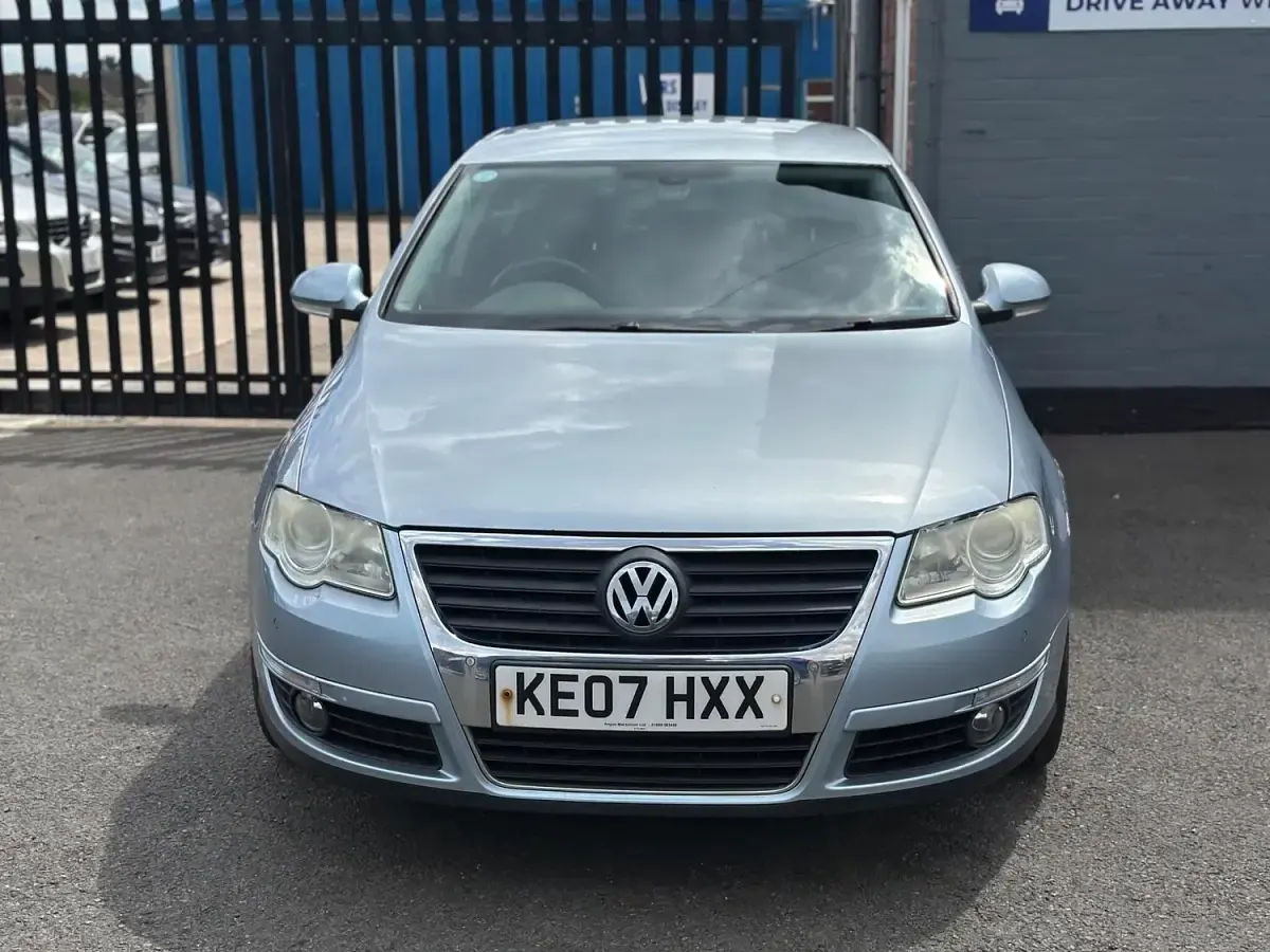 Used VW Passat Sport 170 HP (125 kW) 2007 Blue/silver Sedan