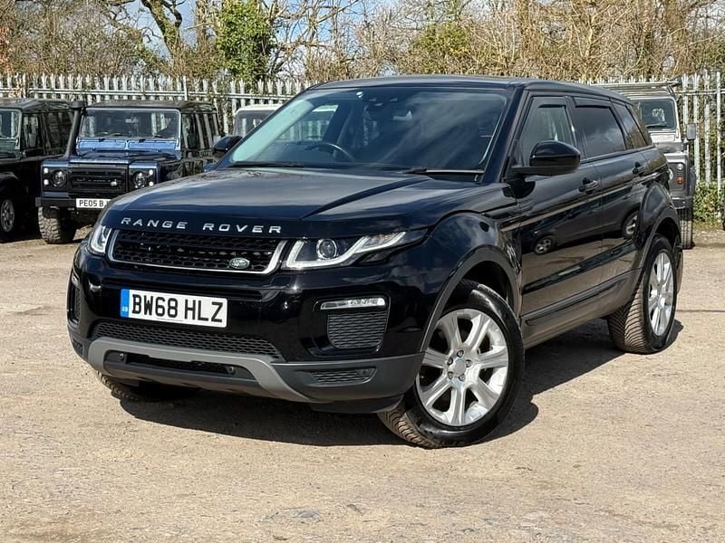 Used Land Rover Range Rover evoque SE 2018 Black Estate