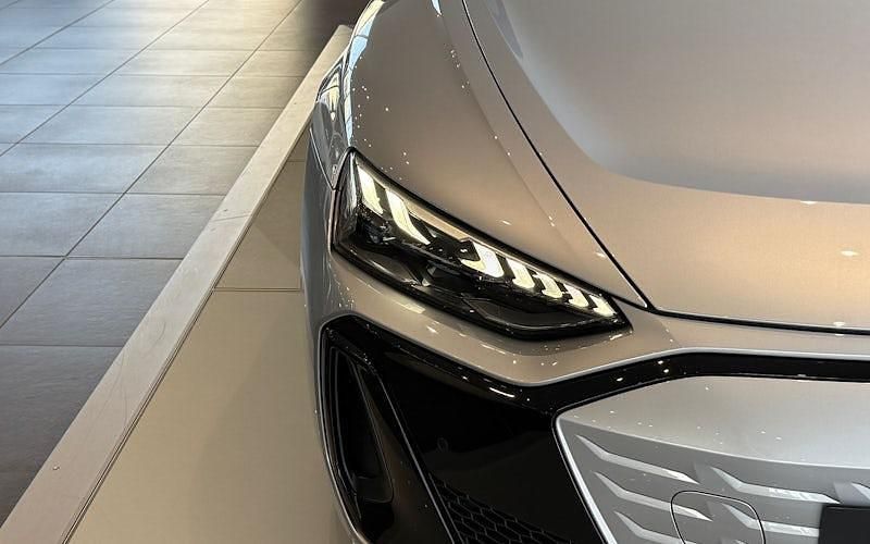 New Audi e-tron GT quattro 434 kW (591 HP) 2026 Sedan