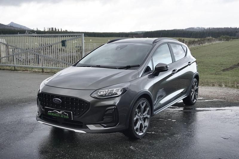Usado Ford Fiesta Active X 125 HP (91 kW) 2023 Cinzento Citadino