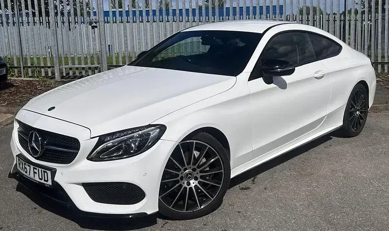 Used Mercedes C200 AMG line 184 HP (135 kW) 2018 White Coupe