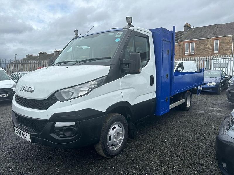 Begagnad Iveco Daily 2017 Blå