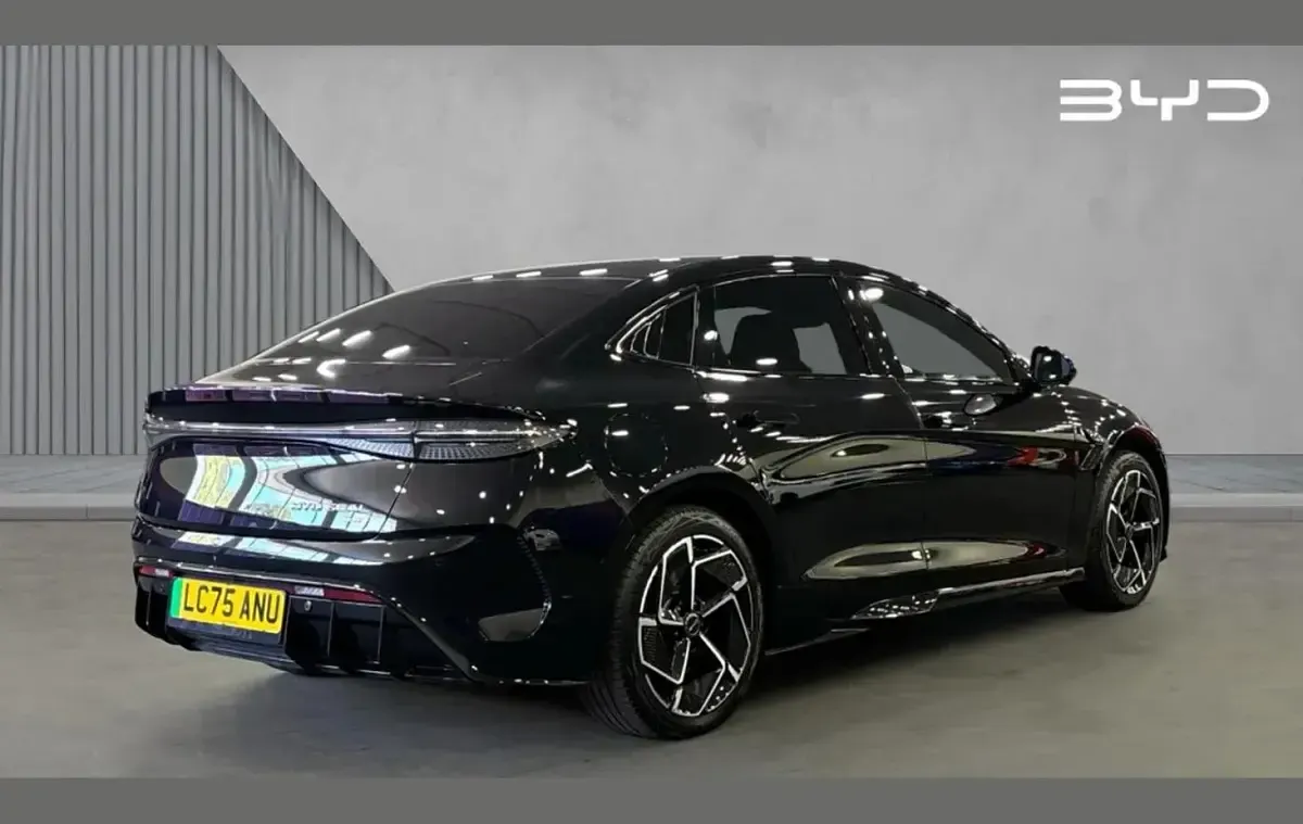 Used BYD Seal 389 kW (530 HP) 2025 Black Sedan