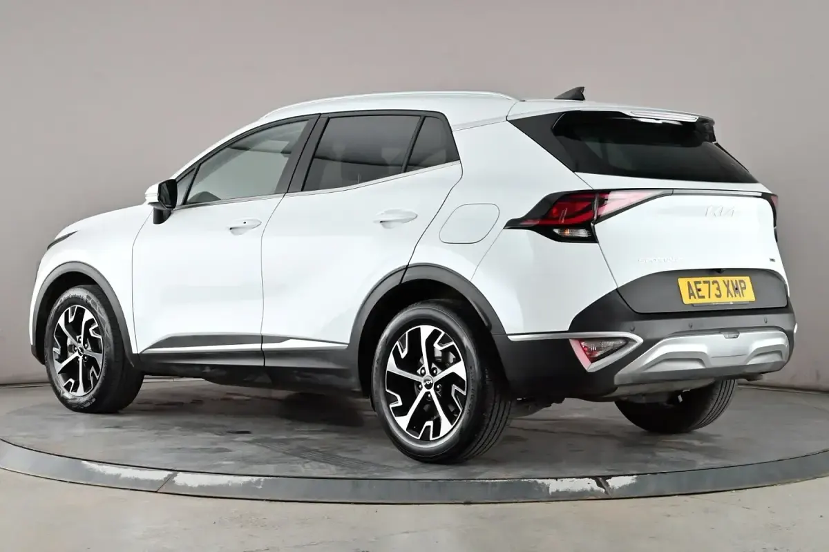 Used Kia Sportage 226 HP (166 kW) 2023 White SUV