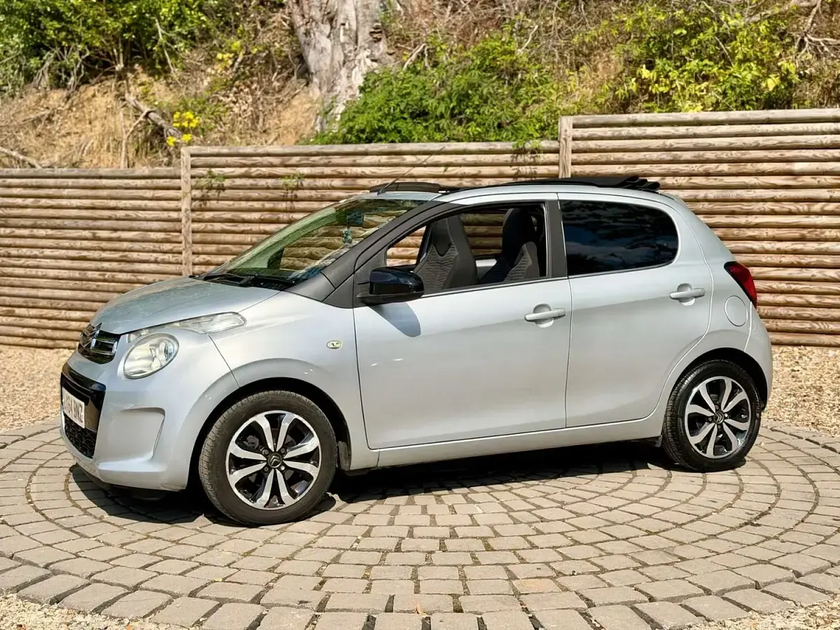 Used Citroën C1 Flair 68 HP (50 kW) 2015 Grey Hatchback