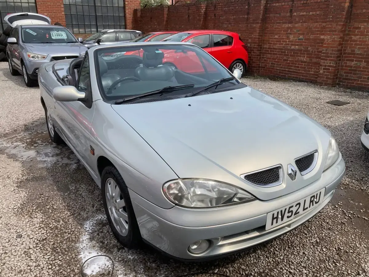 Used Renault Mégane Cabriolet Dynamique 2003 Silver Cabriolet