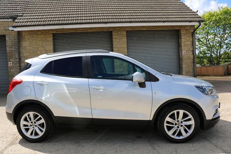 Second-hand Vauxhall Mokka X Design Edition 140 CP (102 kW) 2018 Argintiu SUV