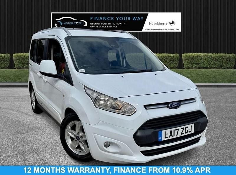 White Used 2017 Ford Tourneo Connect Titanium MPV | £7,395 (Fair price) - Image 1/3