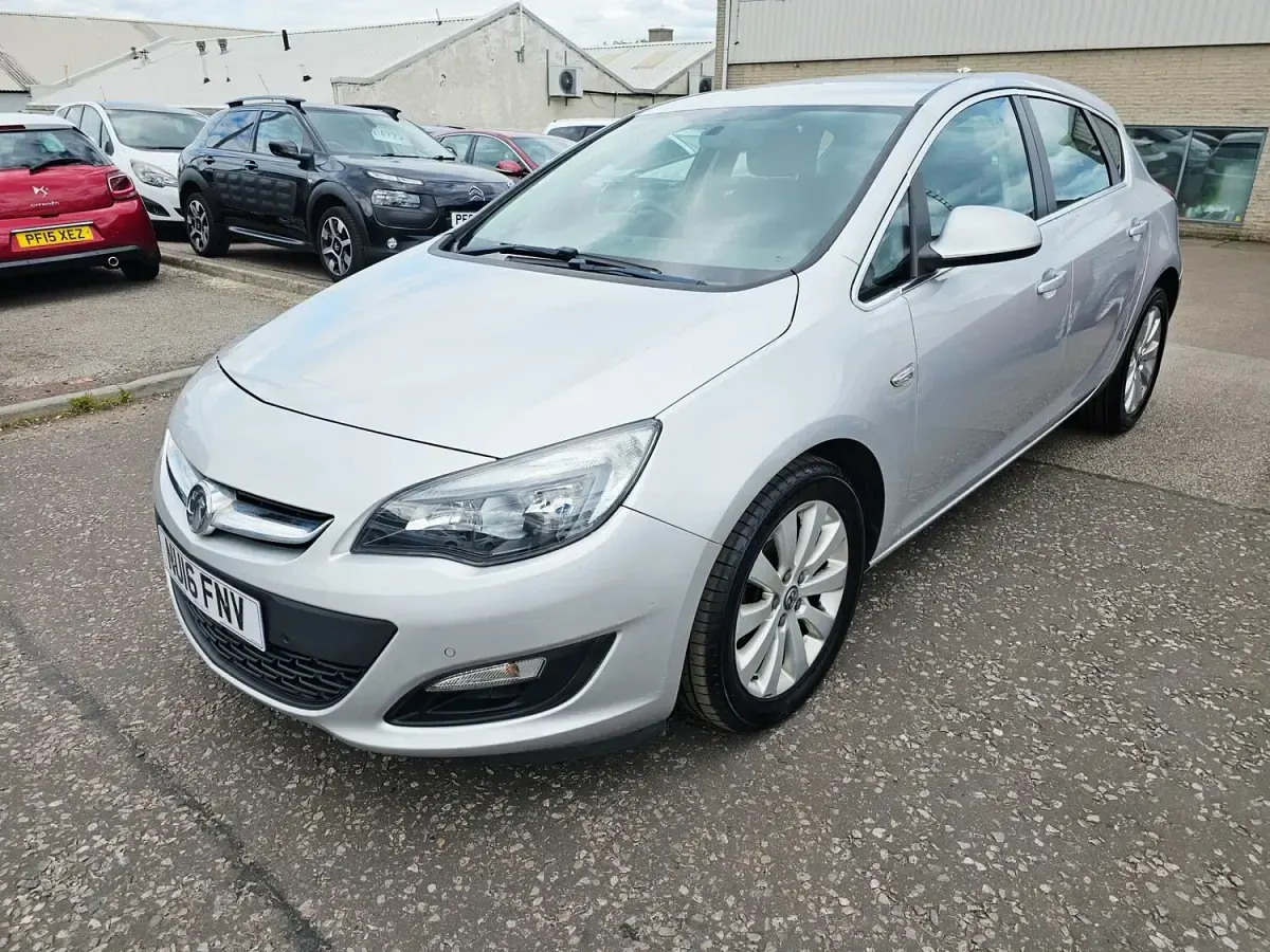 Used Vauxhall Astra 2016 Silver Hatchback