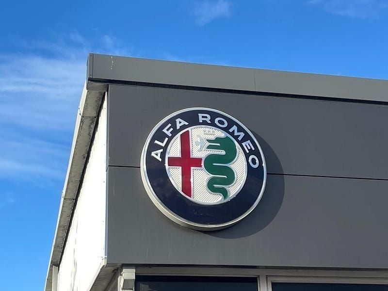 Used Alfa Romeo Giulia Quadrifoglio 511 HP (375 kW) 2022 Blue Sedan