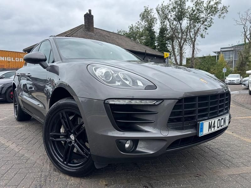 Grey Used 2015 Porsche Macan SUV | £16,990 (Fair price) - Image 1/4