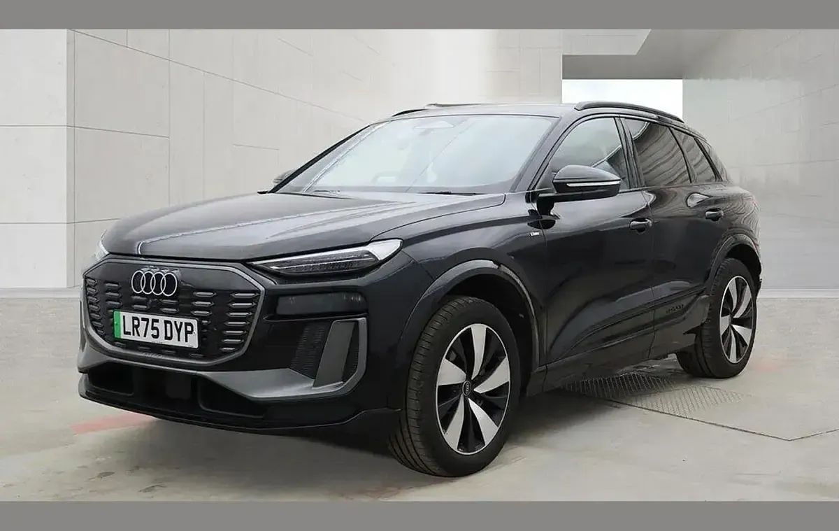 Used Audi Q6 e-tron S-Line 284 kW (387 HP) 2025 Black SUV
