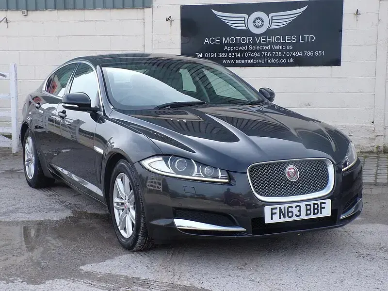 Used Jaguar XF Luxury 163 HP (119 kW) 2013 Grey Sedan