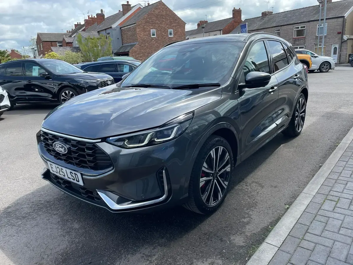 Used Ford Kuga ST-Line X 183 HP (134 kW) 2025 Grey SUV