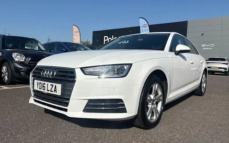 Used Audi A4 Sport 150 HP (110 kW) 2016 White Sedan