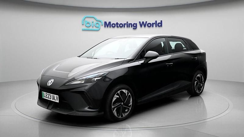 Used MG MG4 EV SE 319 kW (435 HP) 2023 Black Hatchback