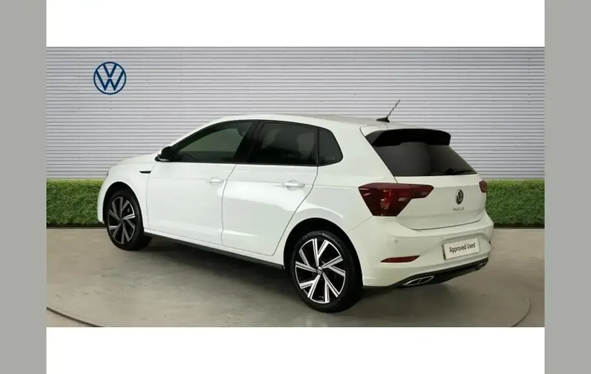 Used VW Polo R-line 95 HP (69 kW) 2023 White Hatchback