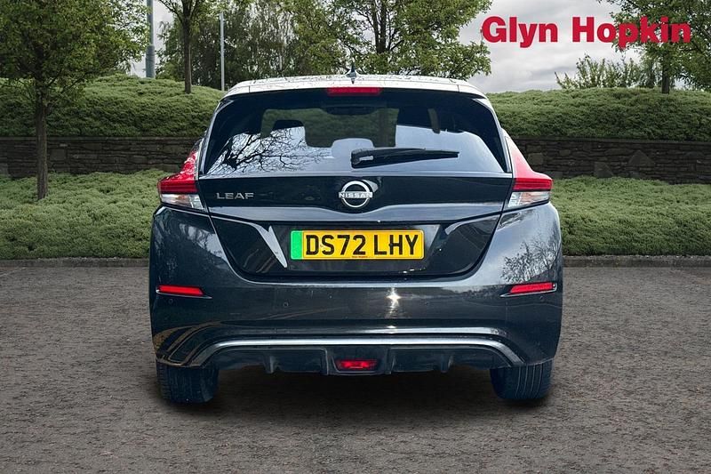 Used Nissan Leaf N-Connecta 110 kW (150 HP) 2022 Black Hatchback