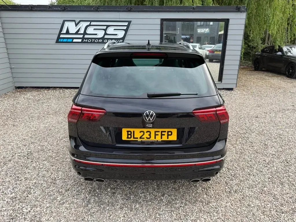Used VW Tiguan R 320 HP (235 kW) 2023 Black SUV