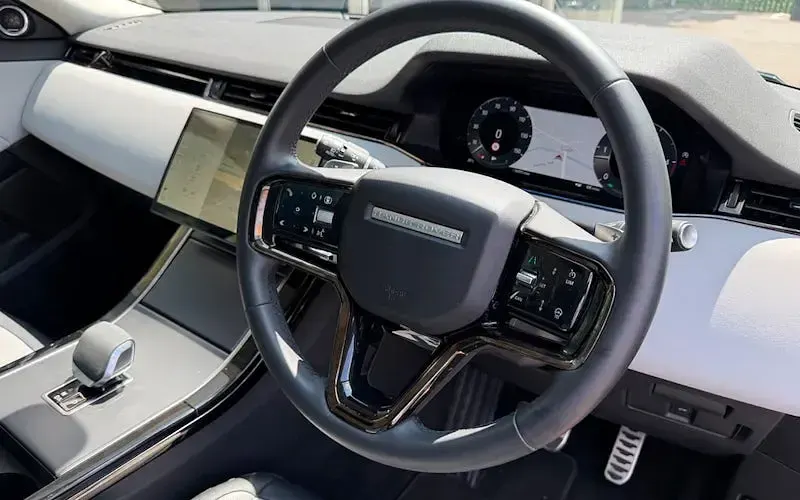 Used Land Rover Range Rover evoque SE Dynamic 204 HP (150 kW) 2026 SUV