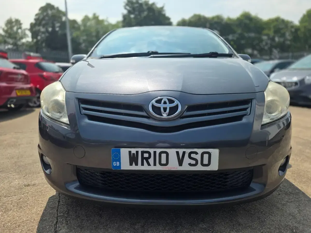 Used Toyota Auris 2010 Grey Hatchback