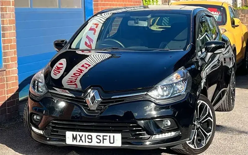 Used Renault Clio IV Iconic 90 HP (66 kW) 2019 Hatchback