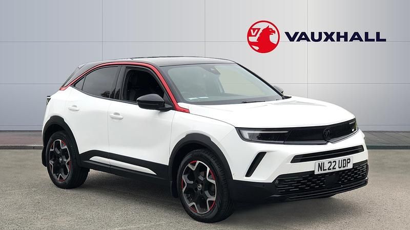 White Used 2022 Vauxhall Mokka SRi SUV | £14,588 (Fair price) - Image 1/3