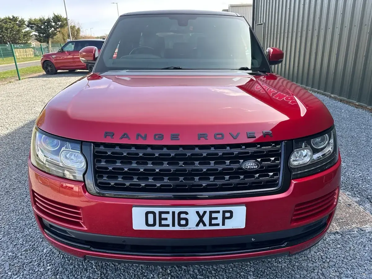 Used Land Rover Range Rover Vogue SE 306 HP (225 kW) 2016 Red SUV