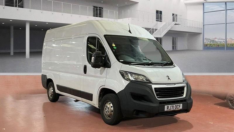 White Used 2021 Peugeot Boxer Van | £10,695 (Good price) - Image 1/3