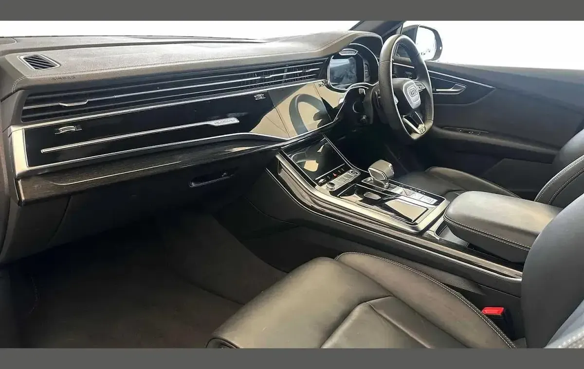 Used Audi Q8 Black Edition 340 HP (250 kW) 2023 Silver SUV