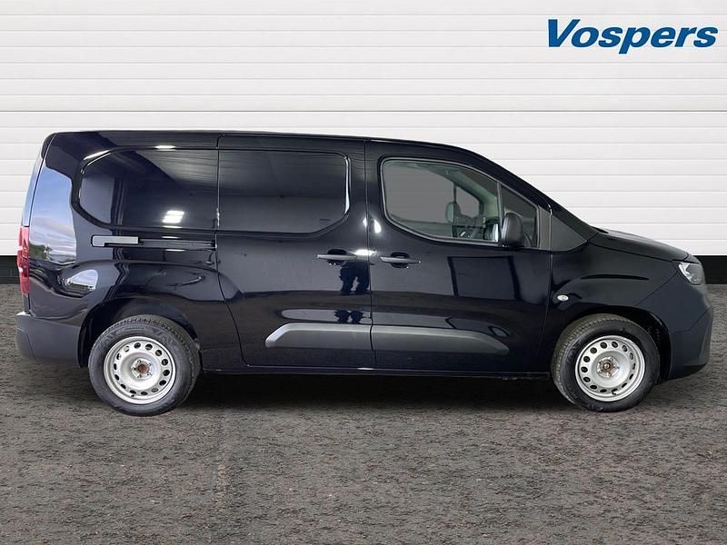Ny Fiat Doblò 2025 Minibuss