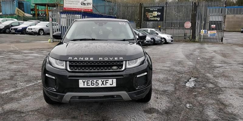 Black Used 2015 Land Rover Range Rover evoque SE Estate | £6,295 (Good price) - Image 1/4