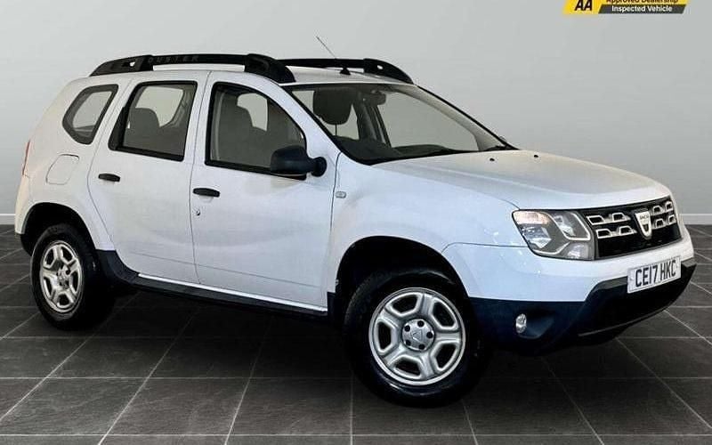 Used 2017 Dacia Duster Ambiance Estate | £6,595 (Good price) - Image 1/2