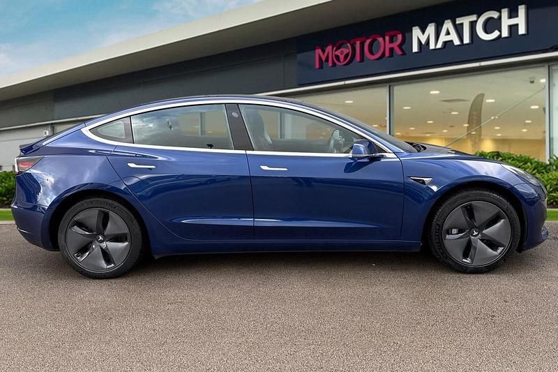 Used Tesla Model 3 Standard Range Plus 177 kW (241 HP) 2020 Blue Sedan