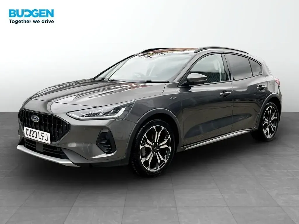 Używany Ford Focus Active X 125 KM (91 kW) 2023 Szary Hatchback