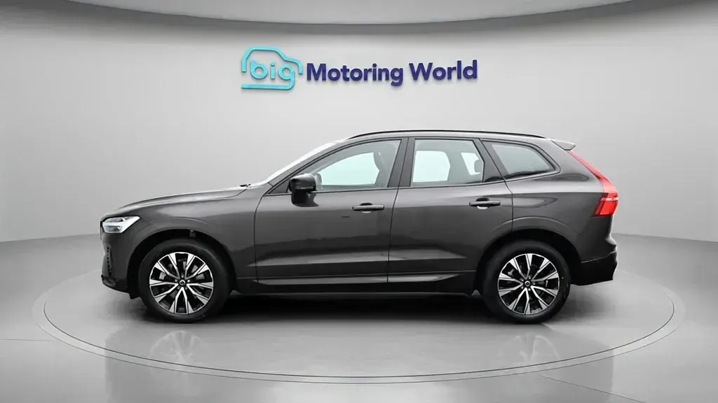 Used Volvo XC60 Plus 250 HP (183 kW) 2025 Grey SUV