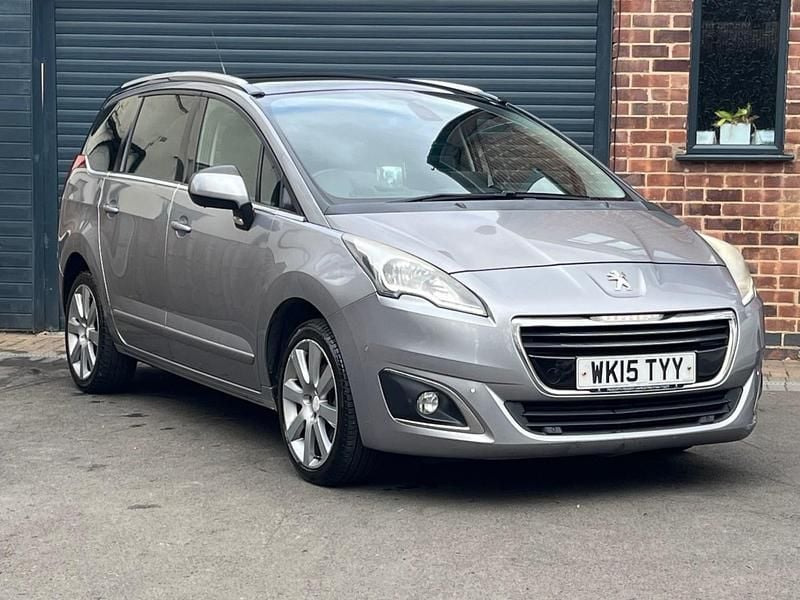 Grey Used 2015 Peugeot 5008 Allure MPV | £2,675 (A bit pricey) - Image 1/4