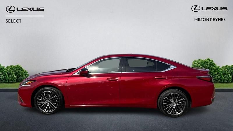 Used Lexus ES300H 2023 Red Sedan