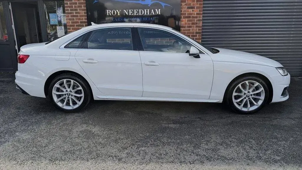 Used Audi A4 Sport 163 HP (119 kW) 2020 White Sedan