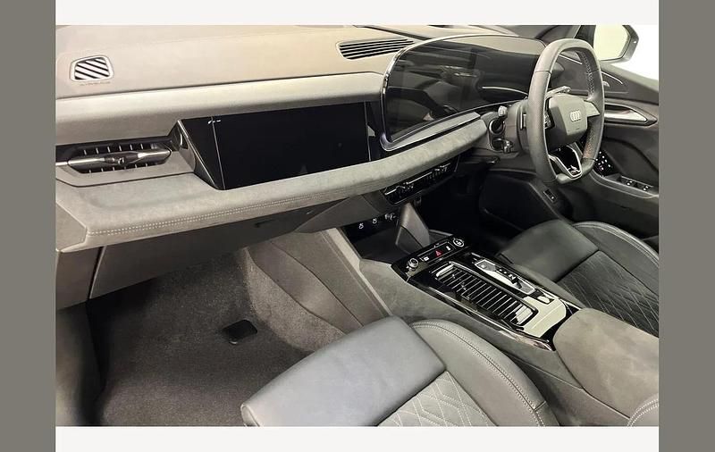 Used Audi Q6 e-tron Performance 225 kW (306 HP) 2024 Grey SUV