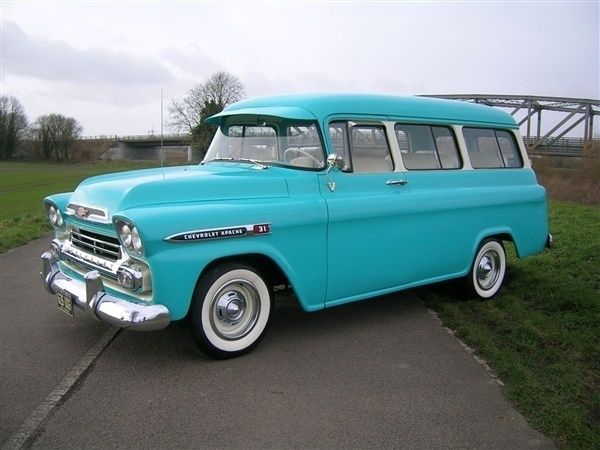 Blue white Used 1959 Chevrolet Suburban SUV | £34,995 - Image 1/1
