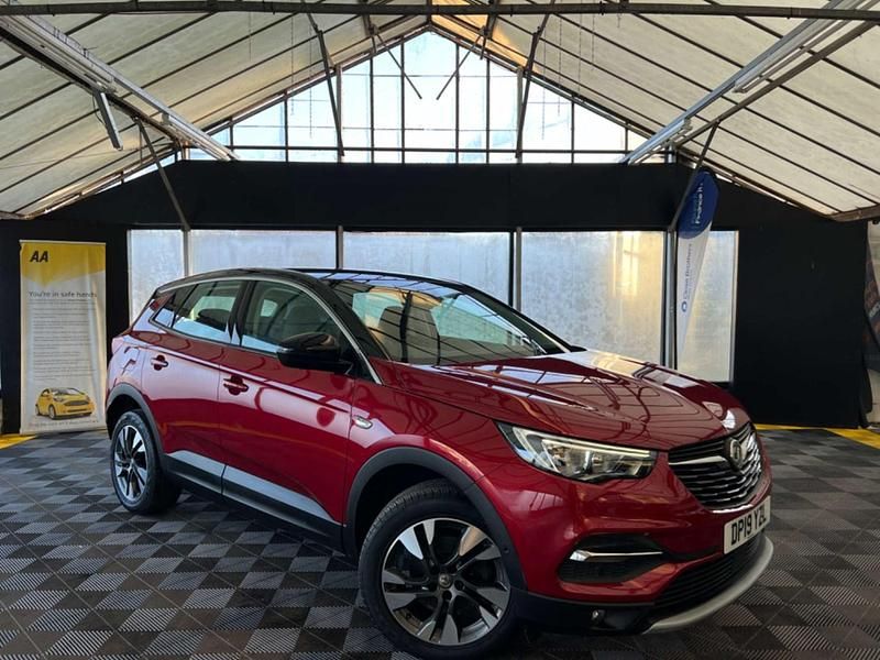Red Used 2019 Vauxhall Grandland X Sport SUV | £11,495 (Good price) - Image 1/3